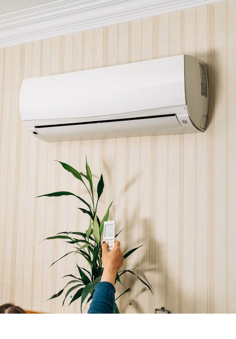 Climatiseur réversible piloté à la télécommande